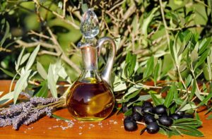 オリーブオイルを乾燥肌に効果的に摂取する目安は？