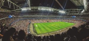 サッカー部の学生が乾燥肌と日焼けを併発しないための対策は？
